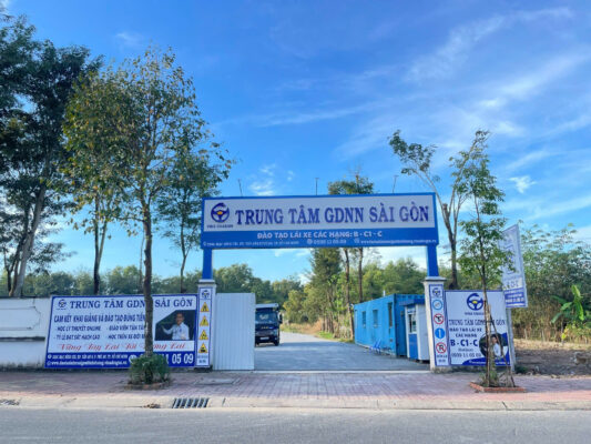Trung Tâm Đào Tạo Lái Xe ViNa Dragon